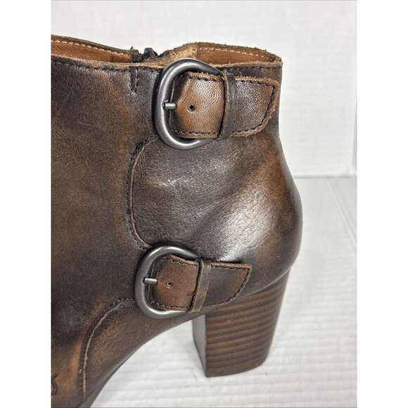 Born Women's 8M Leather Upper Bootie Brown Zip Buckle Detail 2.5" Heel - Picture 16 of 16